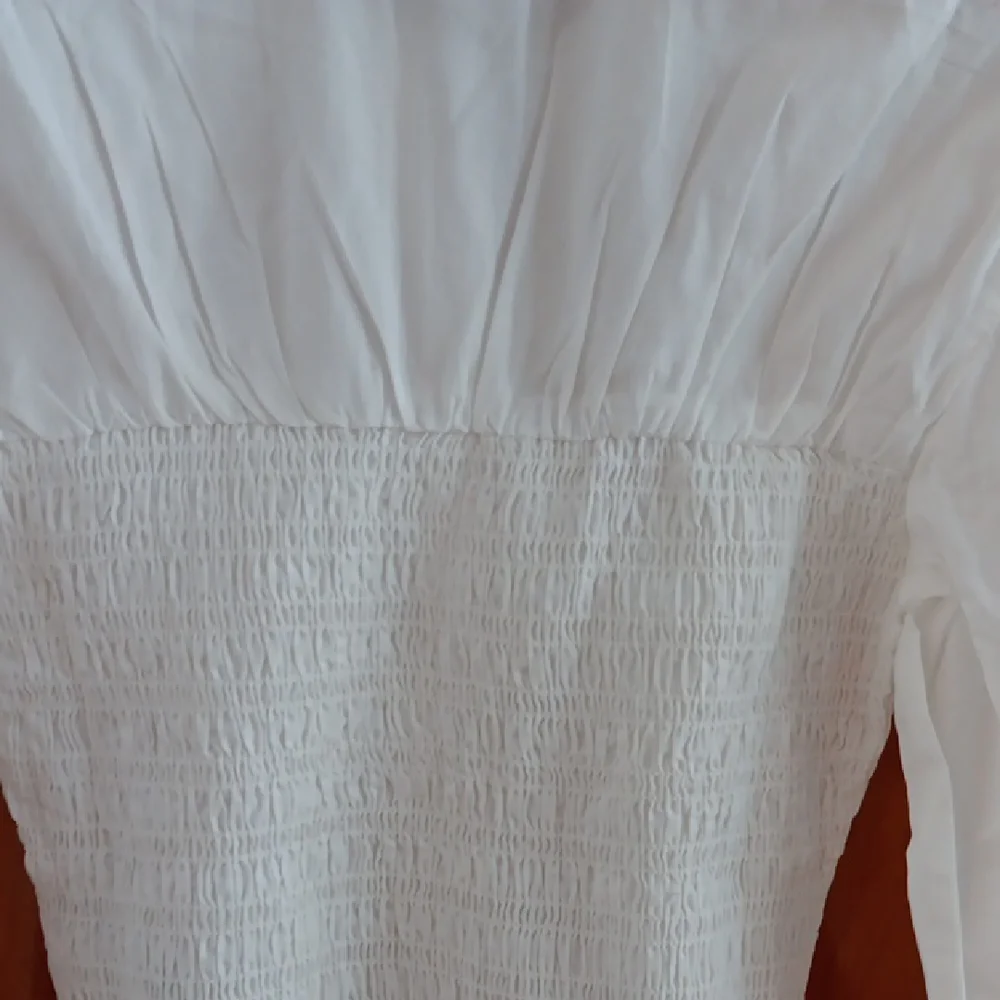 GAP White Cuffed Sleeve Buttoned Top M NWT - Picture 6 of 6